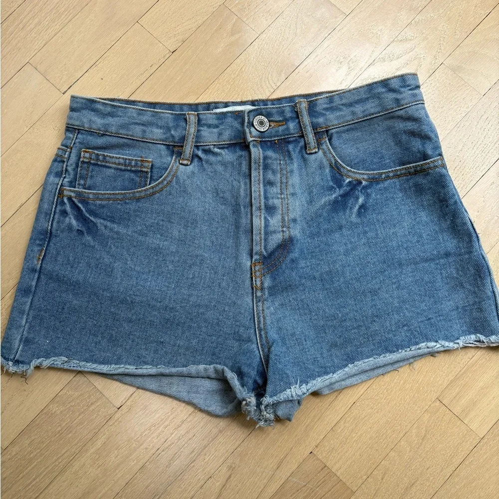Forever 21 Blue Jean Shorts High-Waisted Distressed - Picture 1 of 3
